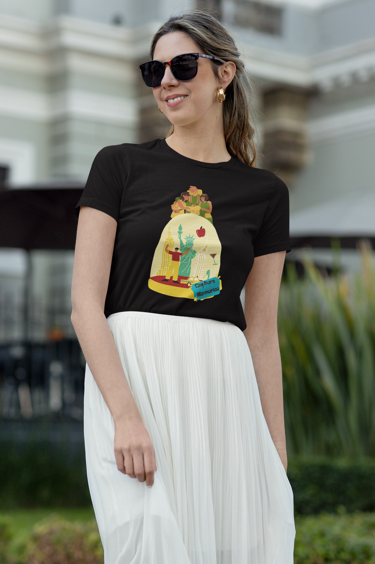 Capture Memories: Woman's Regular T Shirt
